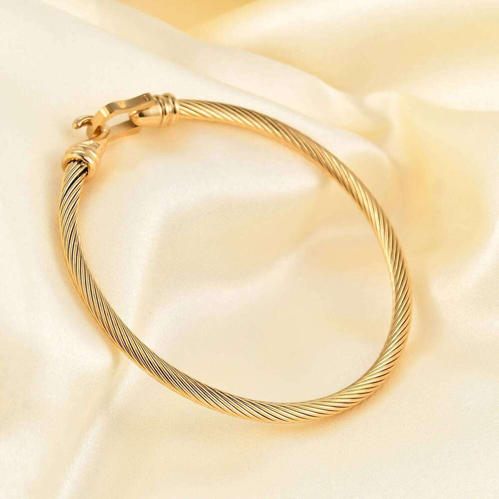 VQYSKO Stainless Open Ladies Horseshoe Buckle U-shaped Head Jewelry Couple Titanium Steel Bracelet Z260123