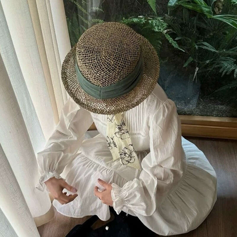 Small round-brimmed hat for children - summer sun protection straw hat, hand-woven from salt grass, with pleated band for shading the head L260123
