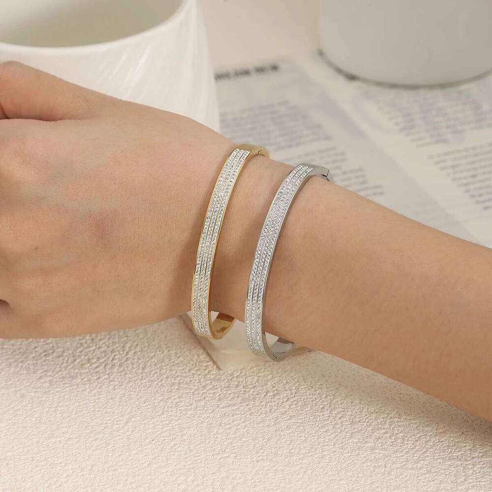Luxury Gold Plated Bangles Hand Bracelets Women's Stainless Steel Bangle Gifts For Women Fashion Jewelry Decoration Z260123