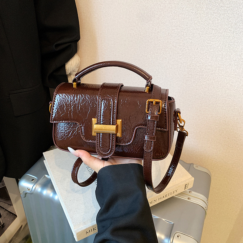 Vintage Women's Small Bag, New Fashion Luxury Bag, Versatile Crossbody Bag, Handbag, Free Home Delivery, Trendy Square Handbag, High-Quality Unde