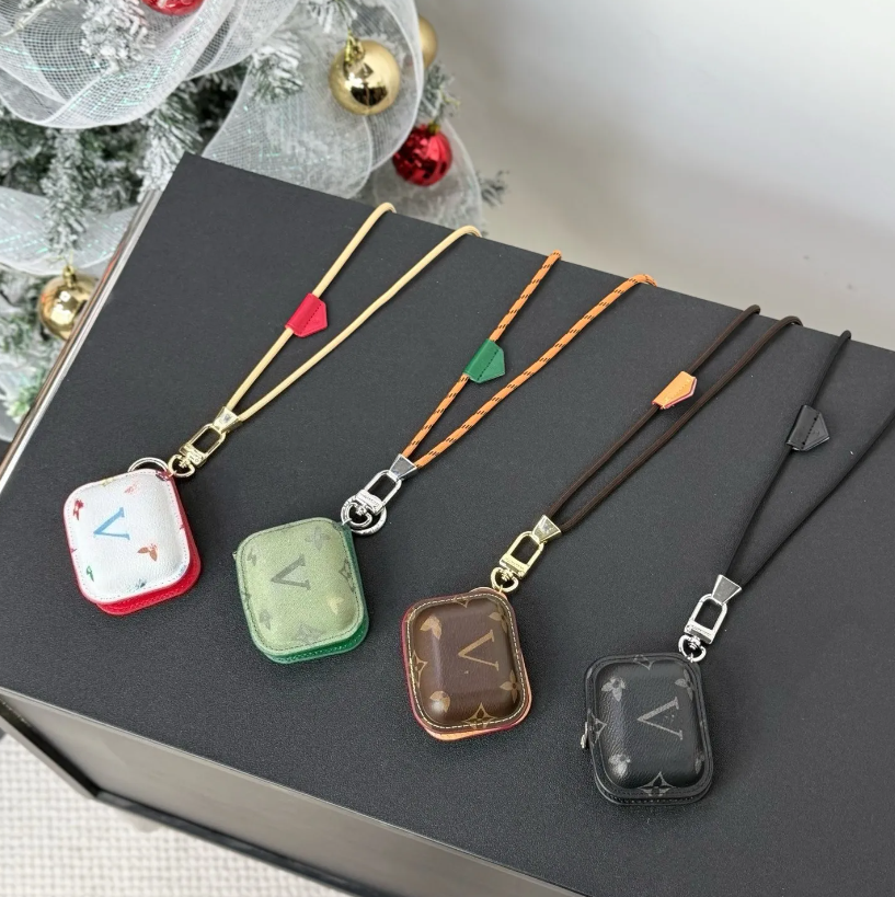 Luxury Keychains Lanyards Fashion Bag Charm Genuine Leather Mini Earphones Case Keychains Wallet headset Keyring Designer Cute bag Pendants Coin Purse Gift