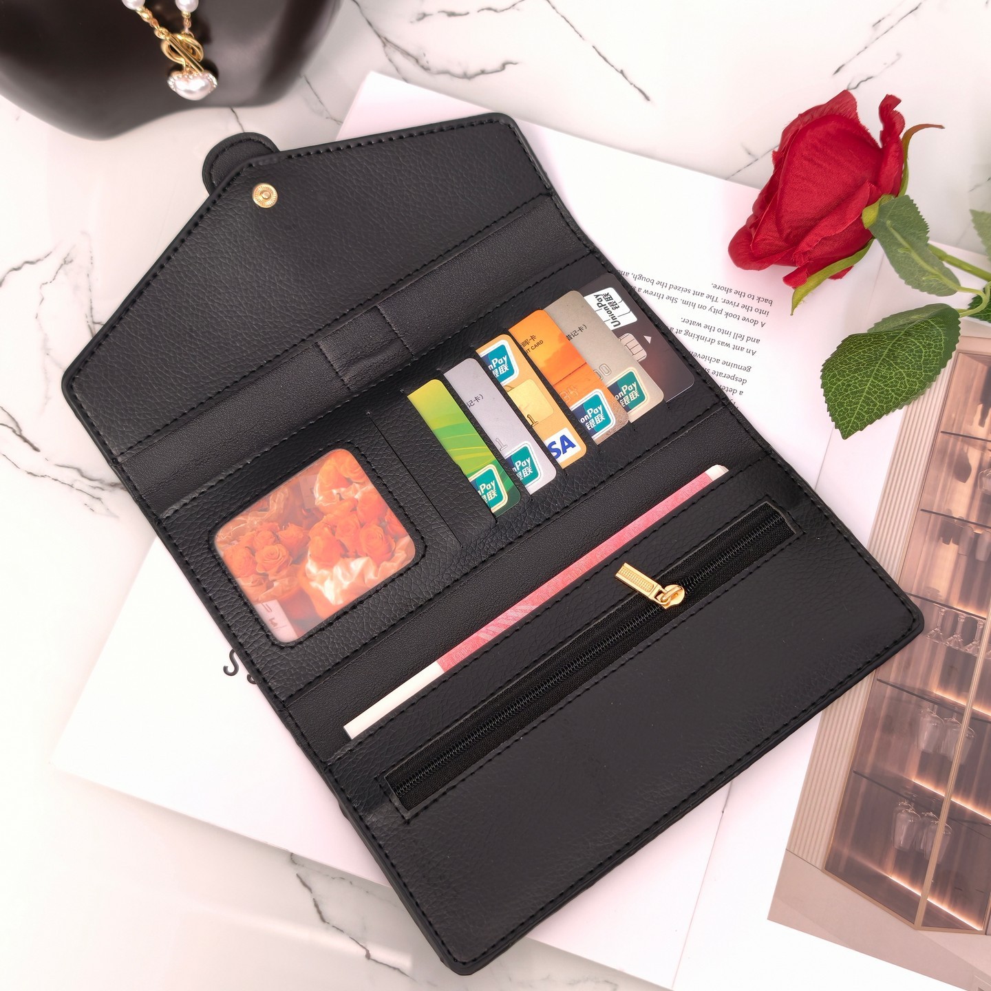 Three fold wallet with multiple cards, European and American fashion trends, high-quality large banknote wallet, card holder, luxury wallet, women