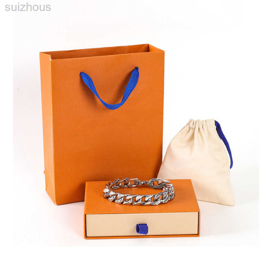 Bracelet for Men Designer Classic Luxury Bracelets Bangle Letter Titanium Steel with Diamond Designer for Women Jewlery Gifts Woman Gold Silver Not Fade