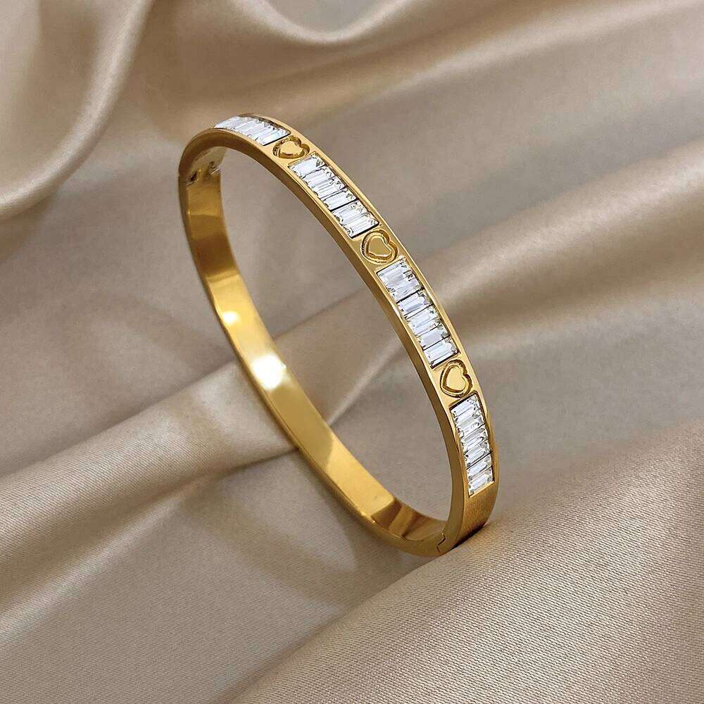 Stainless Steel Bracelets for Women Men Square Zircon Gold-Plated Love Heart Open Cuff Bangles Statement Wrist Jewelry Gift Z260123