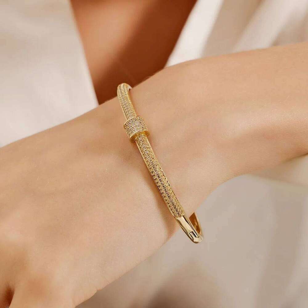 Golden Waist-Shaped Rolled-Ring Copper Zirconium Bracelet Trendy Handmade Exquisite Bangles Daily Jewelry Accessories As Gifts Z260123