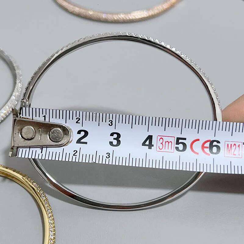Top Quality Fashion Lovely Pure Sterling 925 Silver For Women Design Bangle Cute Diamond Party Gift Jewelry Size6 Z260123