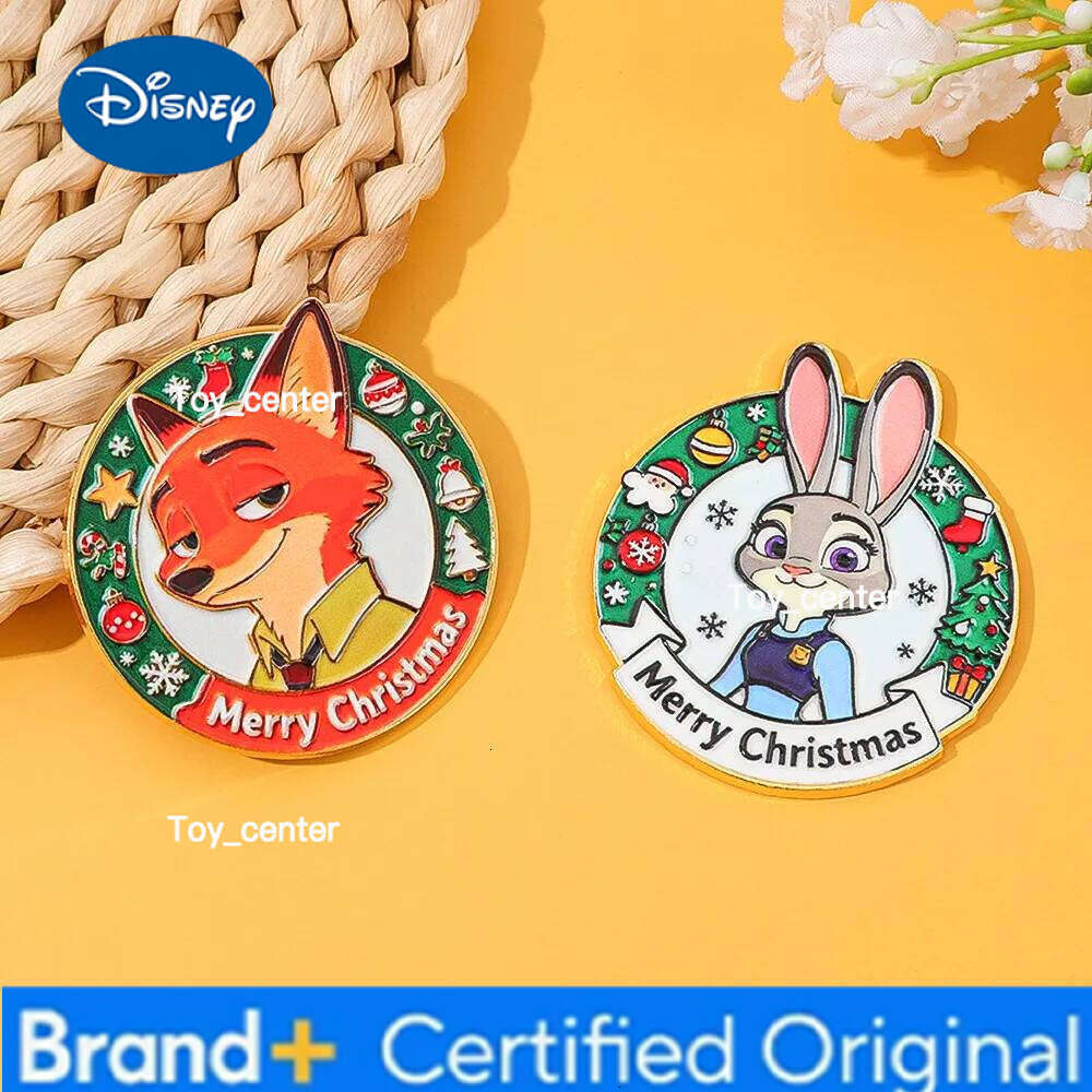 Disney Cute Anime Cartoon Christmas Series Animal Badge Creative Fashion Brooch Pin Backpack Collar Jewelry Gift H260123