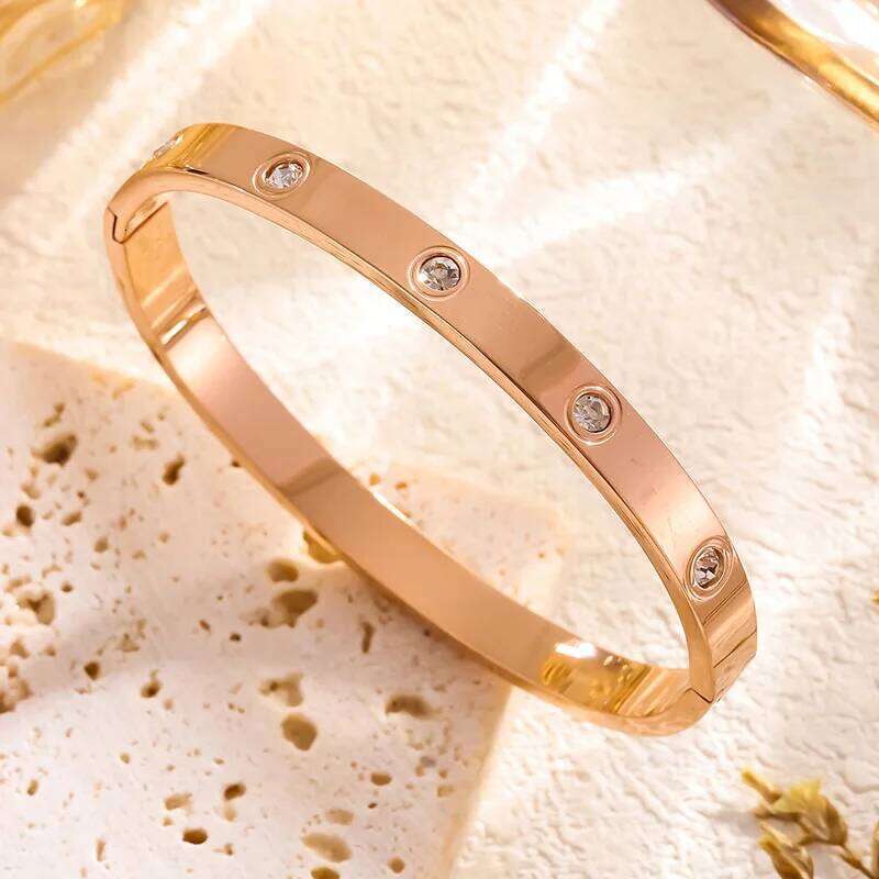 Simple Luxury Jewelry Waterproof Stainless Steel Wide for Women Men Cuff Bangles Ten Zircon 18k Gold Plated Couple Bangle Z260123
