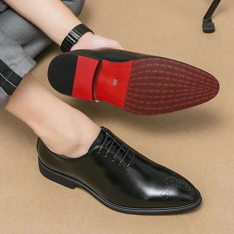 with box designer shoes Luxury Mens Leather Shoes High Quality Mens Shoes Fi Oxford Wedding Men Dress Leather Shoes Gentleman Office Man ShoeXJ250113