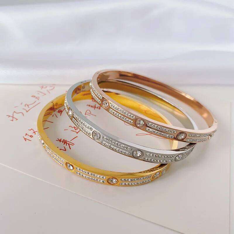 Fashion Gold Color Metal Stainless Steel Bangles For Women OL Style High Quality Transparent CZ Cubic Zirconia Bracelets Z260123