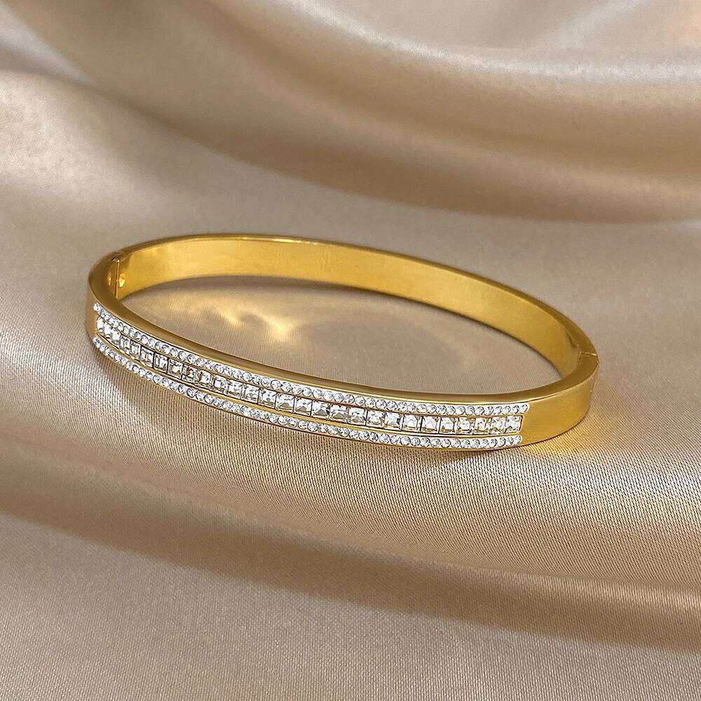 Luxury Micro Inlaid Zircon Bracelet for Women Trendy Gold Plated Stainless Steel Cuff Bangle Bracelets Waterproof Jewelry Z260123