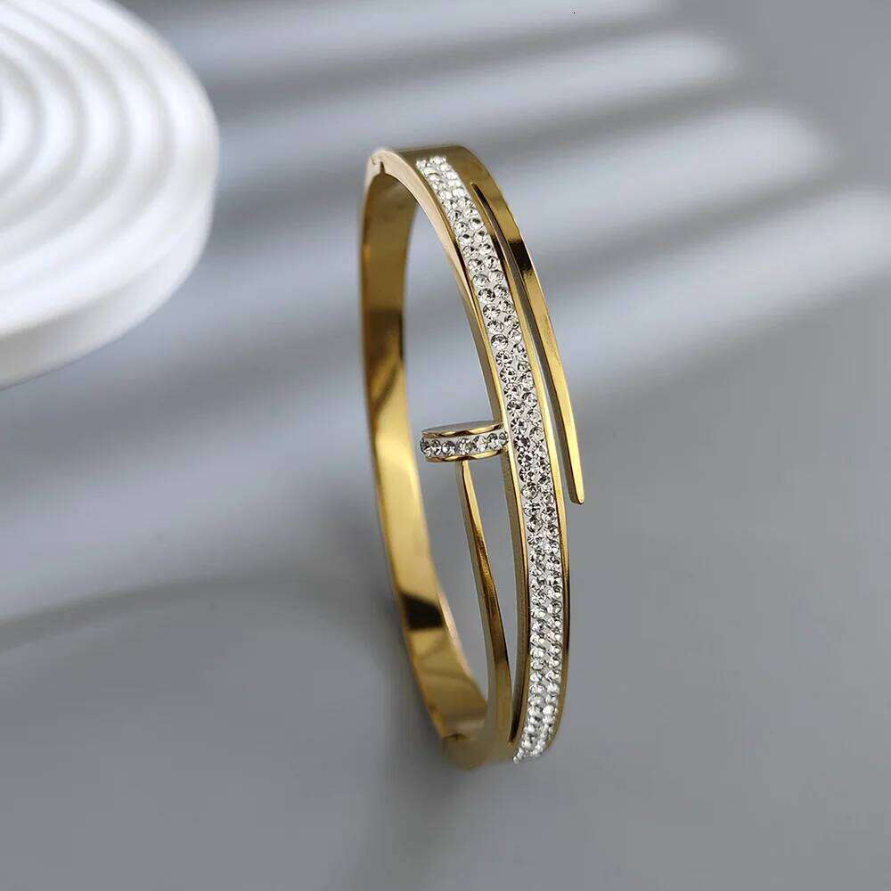 Original Design Stainless Steel Gold Plated Nail Gypsophila Bracelet Ladies Gift Hot Selling Z260123