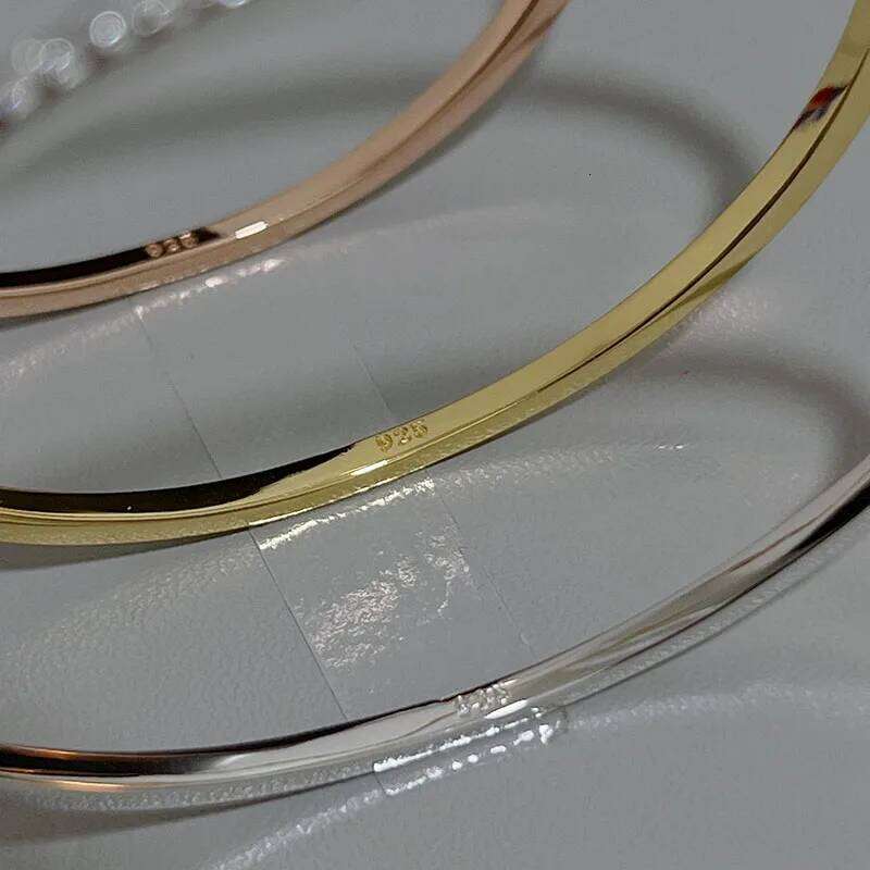 Top Quality Fashion Lovely Pure Sterling 925 Silver For Women Design Bangle Cute Diamond Party Gift Jewelry Size6 Z260123
