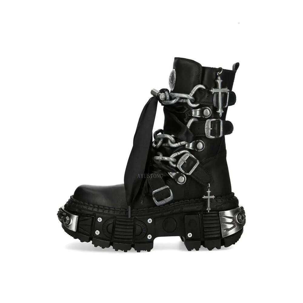 Thick Sole Metal Studded Chain Motorcycle 2026 New Round Toe Street Punk Rock Fashion Sporty Casual Y2K Gothic Boots