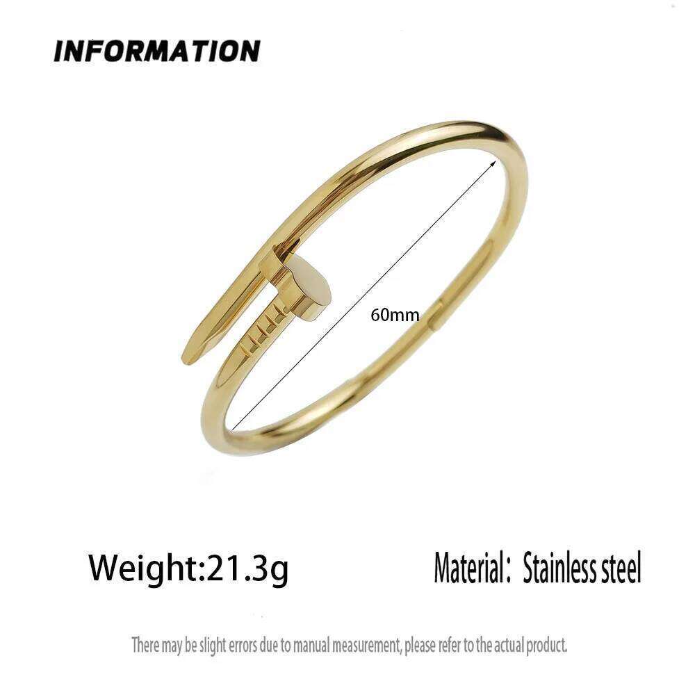 Personalized peach heart grass nail stainless steel gold-plated women's bangle, elegant light luxury jewelry Z260123
