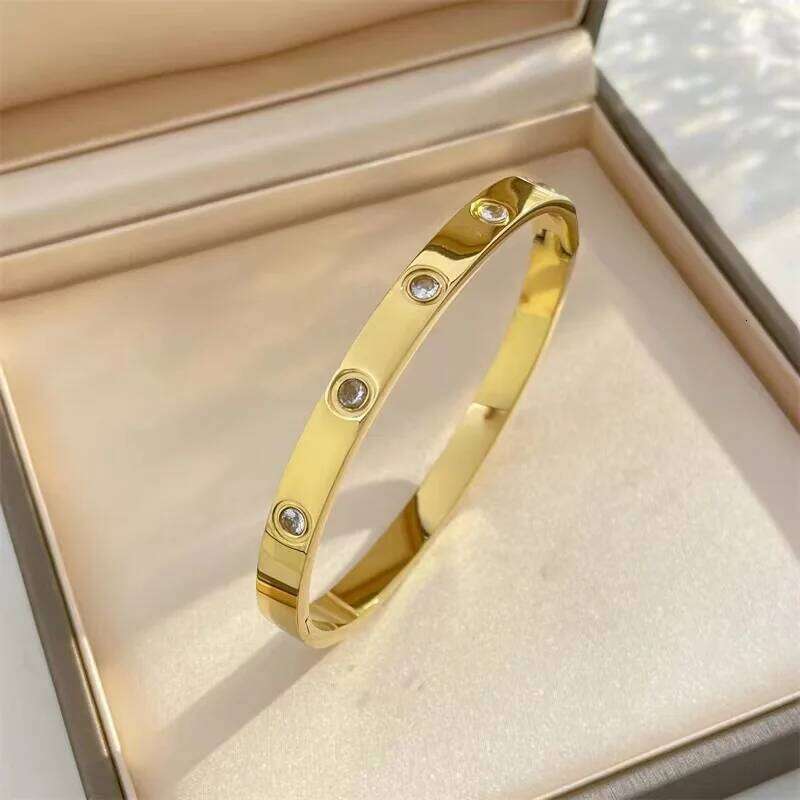 New Fashion Stainless Steel Women's Bracelet Couple Bangle Cubic Zirconia Gold Color Jewelry Gift For Men Z260123