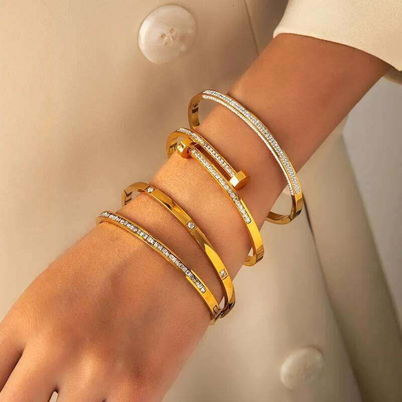 Fashionable Minimalist Nail With Starry Sky Diamond Inlay Colorfast Versatile Stainless Steel Bracelet Z260123