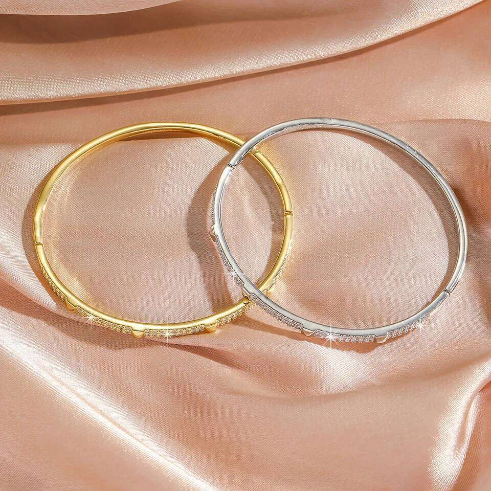 Yupsk Fashion Cross X Shaped Inlaid Zirconia Bracelet for Women Shiny Zircon Minimalist Bangles Luxury Jewelry Gifts Z260123