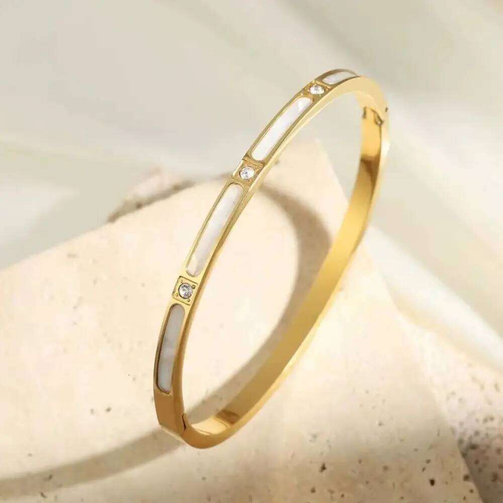 Starry Sky Little Man Waist Titanium Steel Women's Hand Accessories Bracelet Light Luxury Niche Z260123