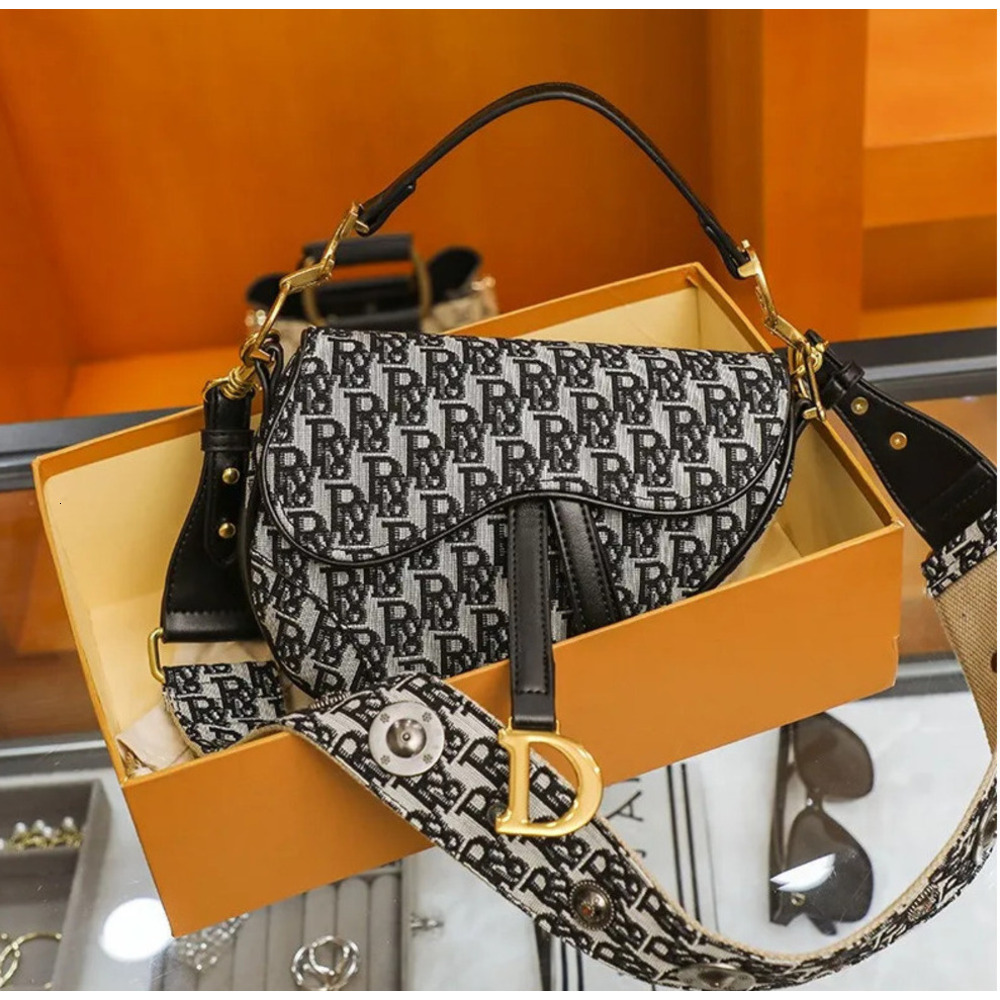 designer bag saddle bag womens fashion crossbody classic shoulder bag printed letters 744u