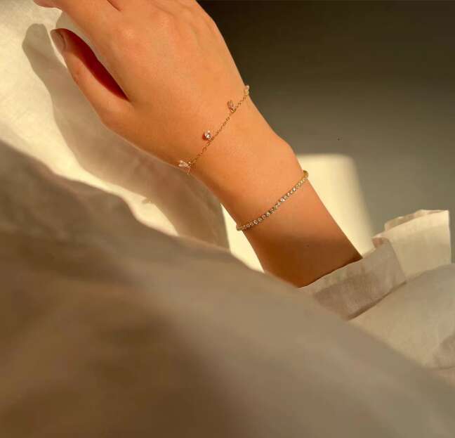 DouxAir Sparkling Zircon Bracelet Fine Starlight Ins Exquisite Versatile High-end Jewelry Bangle for Women