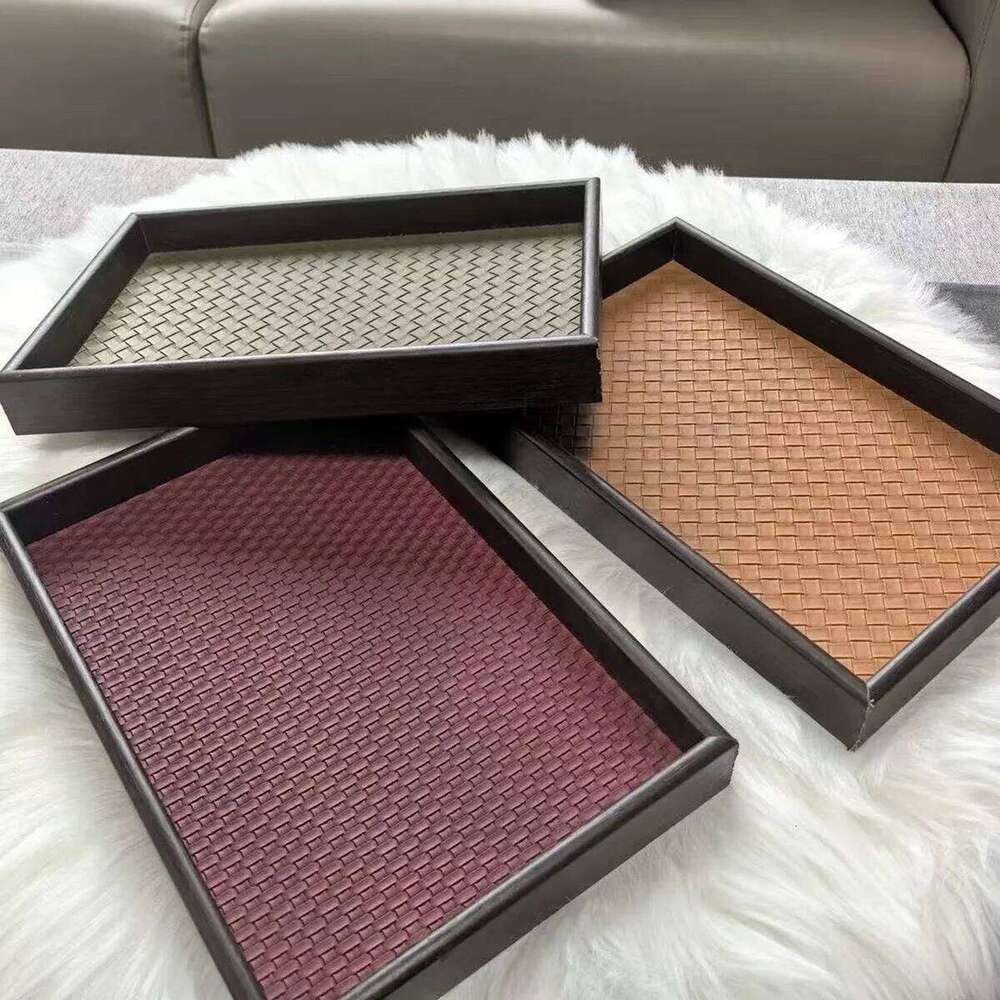 Affordable Luxury Storage Accessories Jewelry Entryway Storage Trays Tea Trays High End Wooden And Leather Aroma Diffusers And French Style Decorative