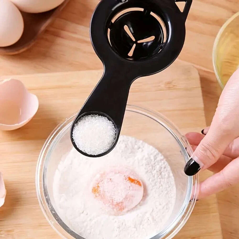 2 in 1 Cute Cartoon Cat Egg Separator Measuring Cup Easy Yolk & White Filter for Baking and Cooking, Perfect Kitchen Gadget