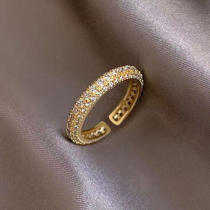 Luxury-inspired niche design multi-tiered rings Stackable high-end sparkling diamond-set fashion jewelry Elegant index finger ring styles