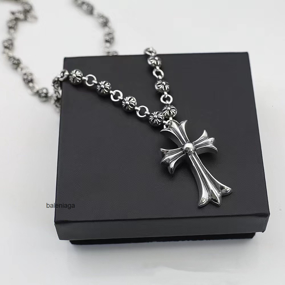 designer pendant necklaces luxury jewelry for men women gold silver woman american style trendy cross chrime chrome hearts chromehearts chromeheartsjewelry YGQG