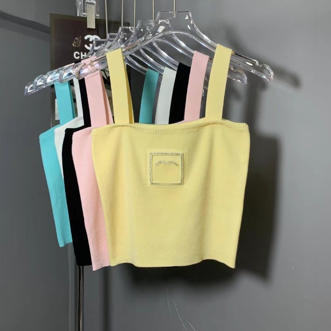 Luxury Womens New Triangle Tank Top Designer Tops T-shirt Casual Sleeveless Vest Top Classic Style Multi Color P Letter Daily Drills Tank Top Women Blank Tshirt