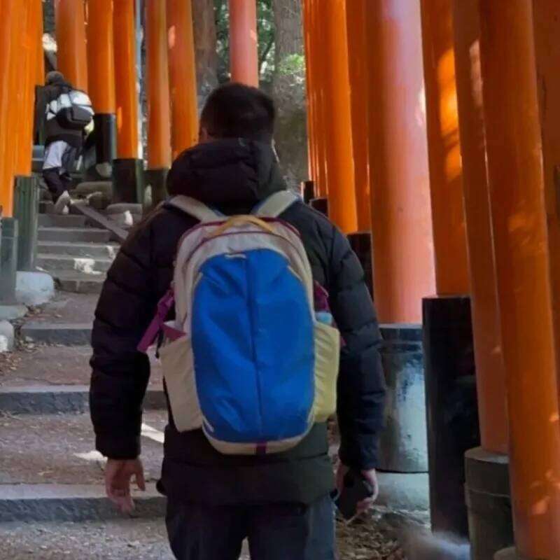 New men's women's contrasting color outdoor and leisure travel backpacks, sports hiking bag Z260124