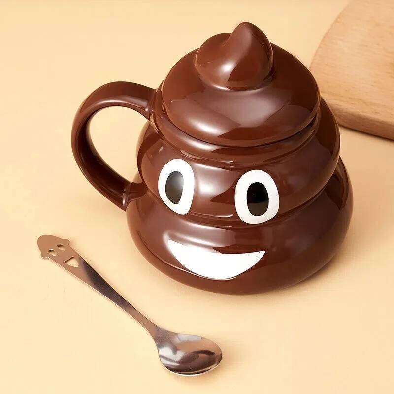 Perfect Gift Enthusiasts Creativity Ceramic Coffee Humorous Poop Shaped Mug with Lid Funny Novelty Cup