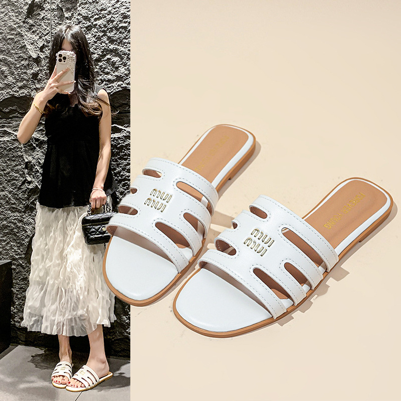 Free delivery designer Slippers Lamb wool cotton for women going out and staying at home thick soled