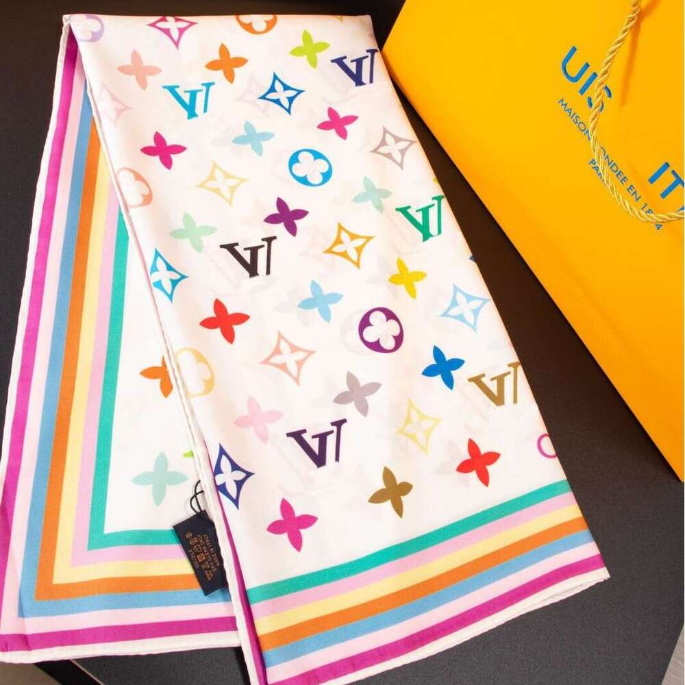 2025 New Style Scarf - White Tri-Colored Double-sided Printed Silk Scarf - High-quality Silk Elegant and Elegant Wrap Scarf J260124