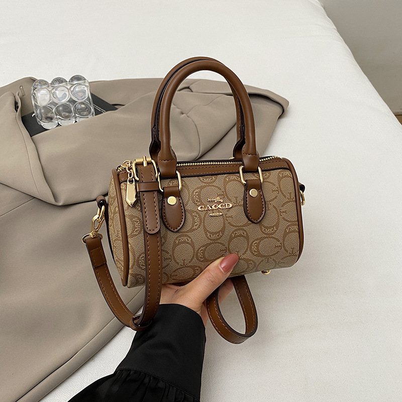 New style small bag female Boston bag casual all match temperament high appearance level popular hand carry crossbody bag 2026s hot