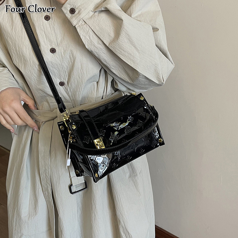 High-end small square new patent leather box European and American fashion handbag shoulder crossbody bag luxury handbag ID Card Slot Luxury Wallet De