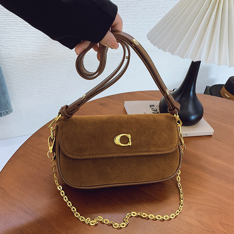 Senior Sense Bag Female New Retro Shoulder Sling Handbag Armpit Chain Bagulet Bag All Build Small Square Bag