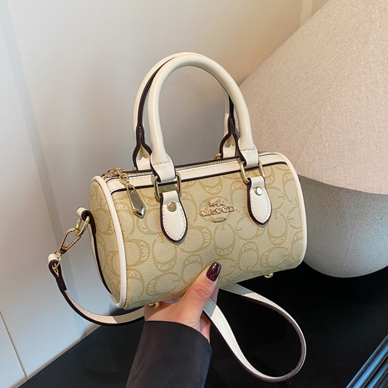 New style small bag female Boston bag casual all match temperament high appearance level popular hand carry crossbody bag 2026s hot