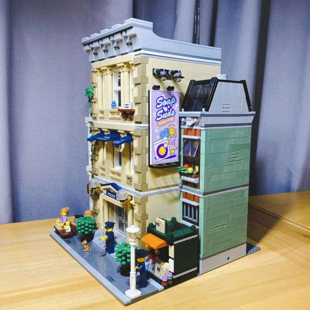 2026new 2923pcs Creator Expert Street View Series Police Station 10278 Building Block Model Educational Birthday Christmas Gifts