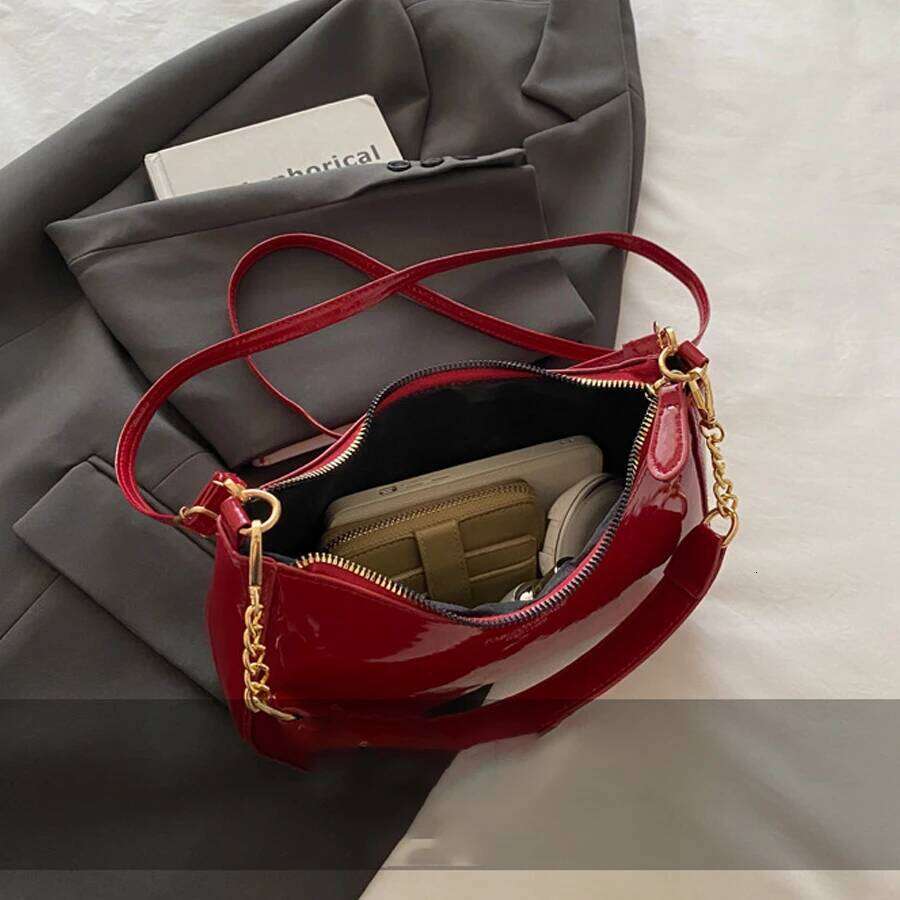 Fashion Retro PU Black Shoulder Crossbody Crescent Classic Cherry Pendant Design Women Armpit Bag Girls Festival Gifts Z260124