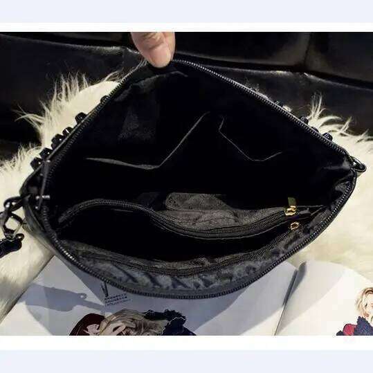Rivet Punk Envelope Clutch PU Leather Studded Wristlet Handbags Women Hand Trend Black Shoulder Bag Retro Crossbody Bags