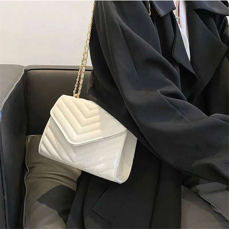 Chic Pu Leather Crossbody Bag, Gold-Tone Hardware, Versatile Chain Strap Classic Luxury Tote Shoulder Bags for Women Daily Wear