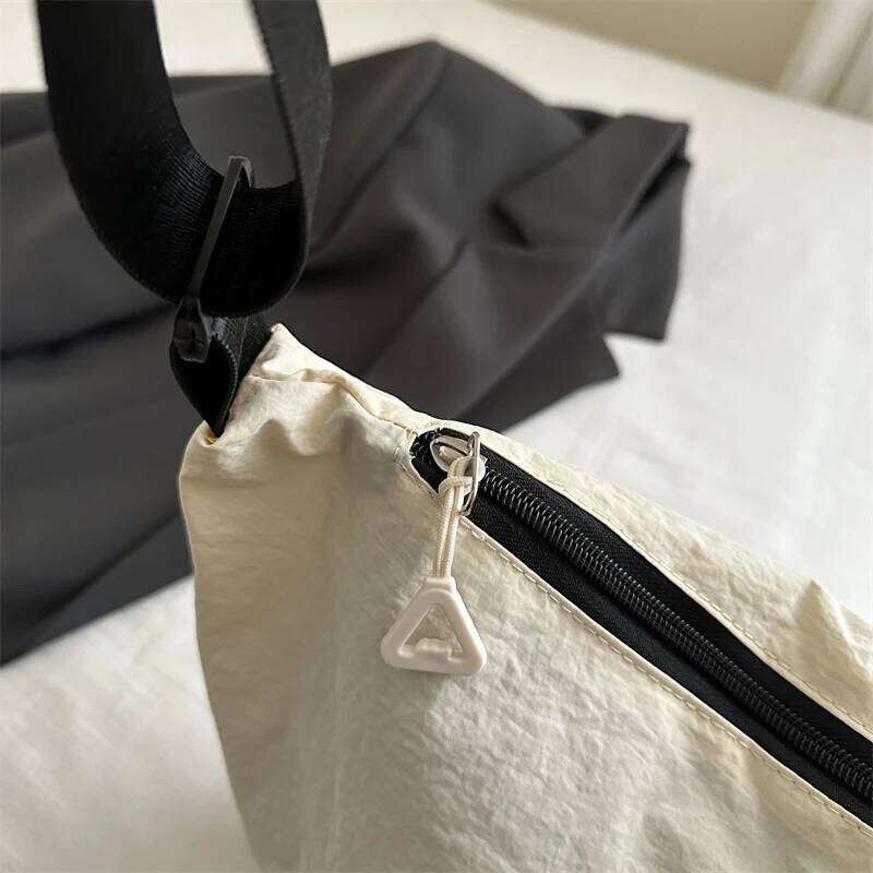 New Stylish Single-Shoulder - Solid Color Large Capacity Casual Fashionable Cross-Body Style Dumpling-Shaped Bag Z260124