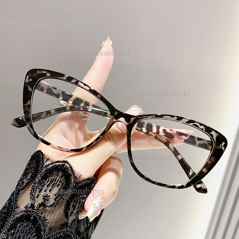 2026 Designer High-end Reading Glasses Tortoise Fashionable Anti Blue Light Glasses Internet Celebrity Cat Eye Elderly Single Vision Glasses