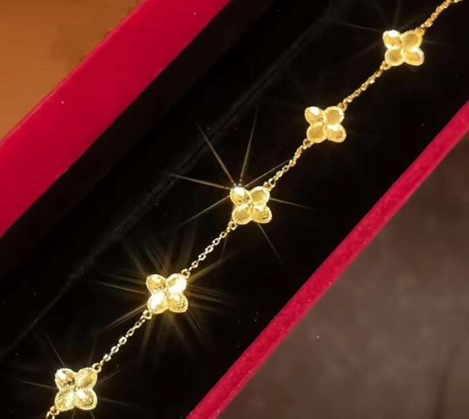 Gold Filled Sparkling Star Dragon Scale Clover CNC Carved Four-Leaf Flower Crushed Ice Bracelet Fashion Jewelry - view 5