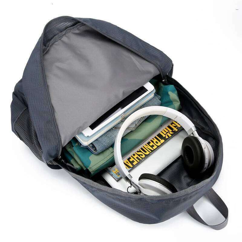 Foldable Outdoor Backpack,Adjustable Shoulder Straps Outdoor,Hiking,Running and Short Trips-Suitable for Women,Hiking Gear Z260124