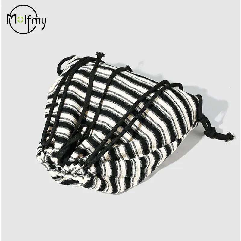 Bags Large Capacity Drawstring Backpack Shoulder Handbag Fashion Women Knitted Stripe backpack Back To School 2024 Z260124