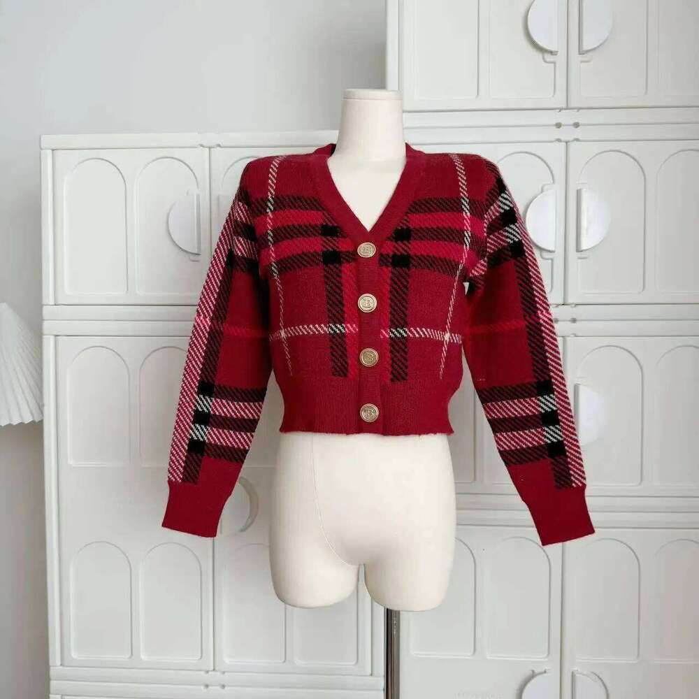 Autumn Winter Women Casual Vintage Plaid Designer Fashion Knitting Long Sleeve V-Neck Cardigans Fashion Elegant Single Breasted Ladies Sweater