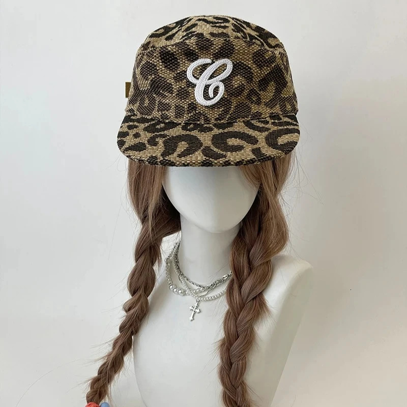 Spicy Girl Retro Flat-top Leopard Print Plaid Baseball Cap Womens Spring Autumn Men Hip-hop Sun Hat Korean Groups Cap 260113