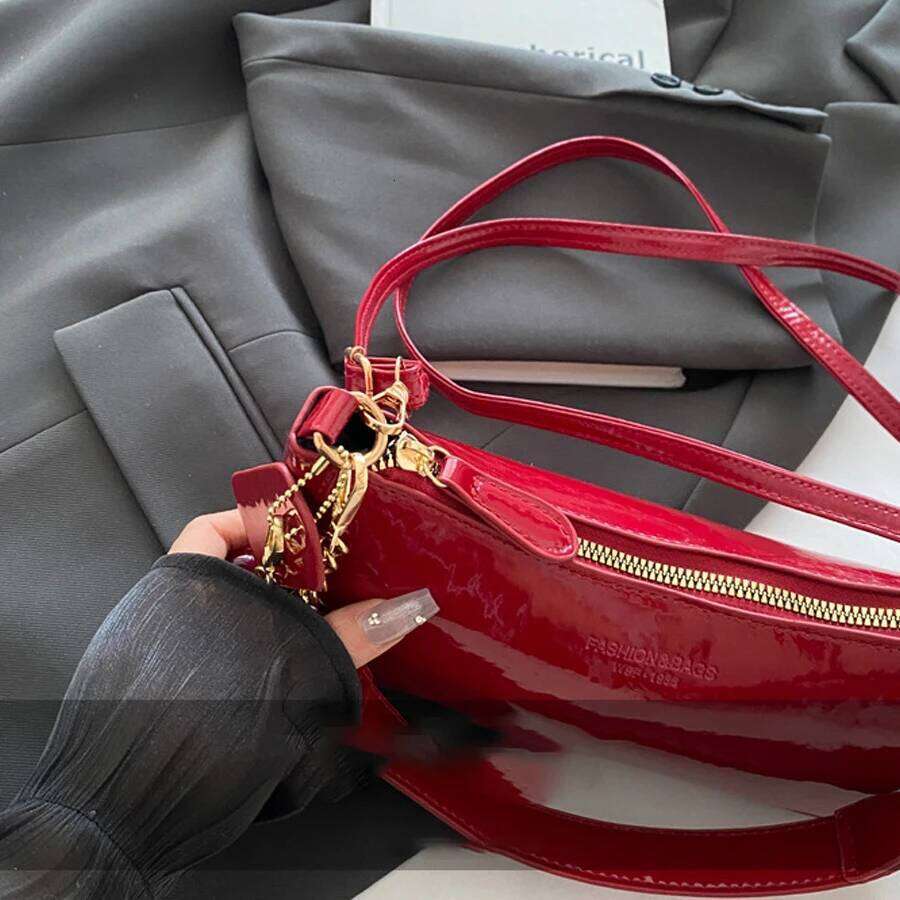 Fashion Retro PU Black Shoulder Crossbody Crescent Classic Cherry Pendant Design Women Armpit Bag Girls Festival Gifts Z260124